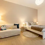 Holiday home Fleming Ospedale 300mt Wifi Aria Condizionata Free Parking Parma